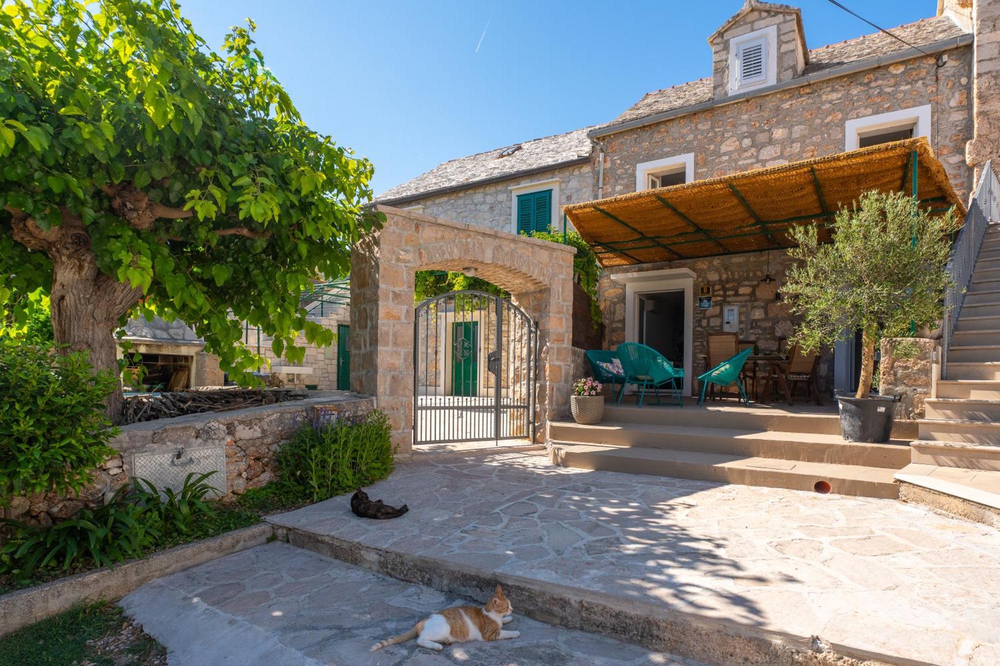 Villa Nona VI - Boutique Stone House Bol Exterior foto